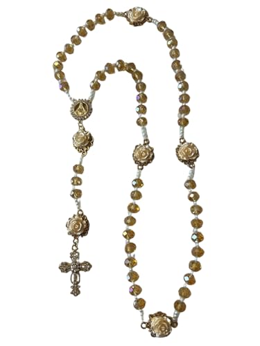 Chapelet chrétien avec croix dorée à strass et roses rouges