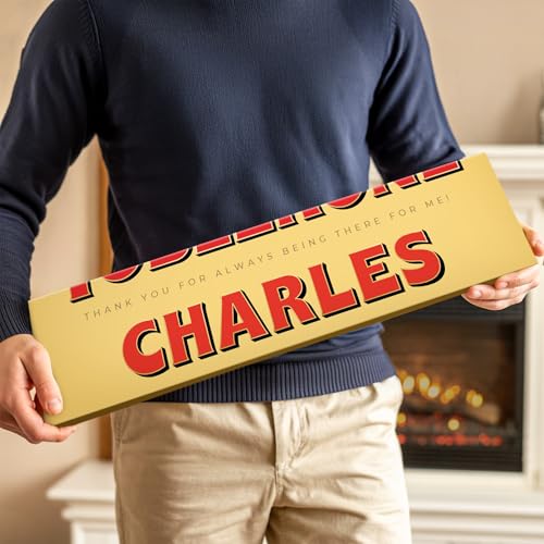 Toblerone personnalisée avec le nom - Personnalisez la barre Toblerone avec le nom de votre choix, chocolat au lait avec du nougat miel-amandes (XXL - 3.6KG)